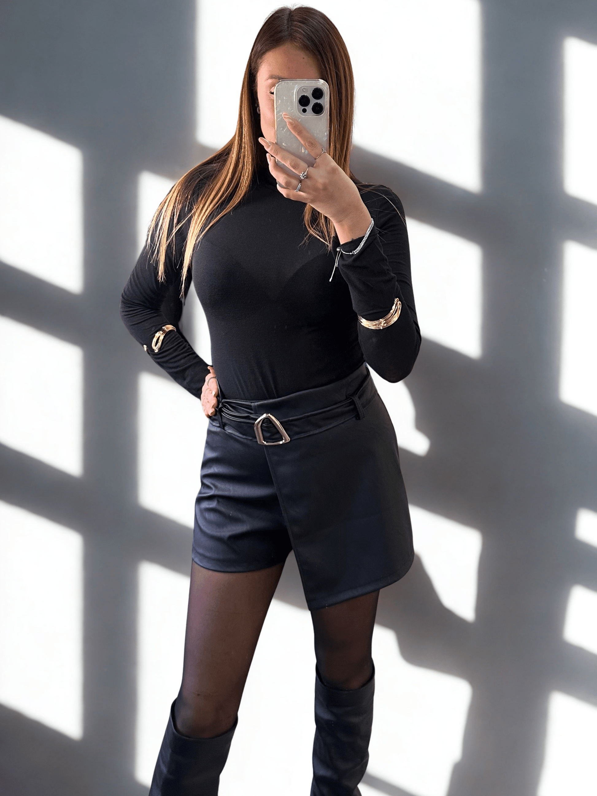 Pantagonna nera - JE_MI