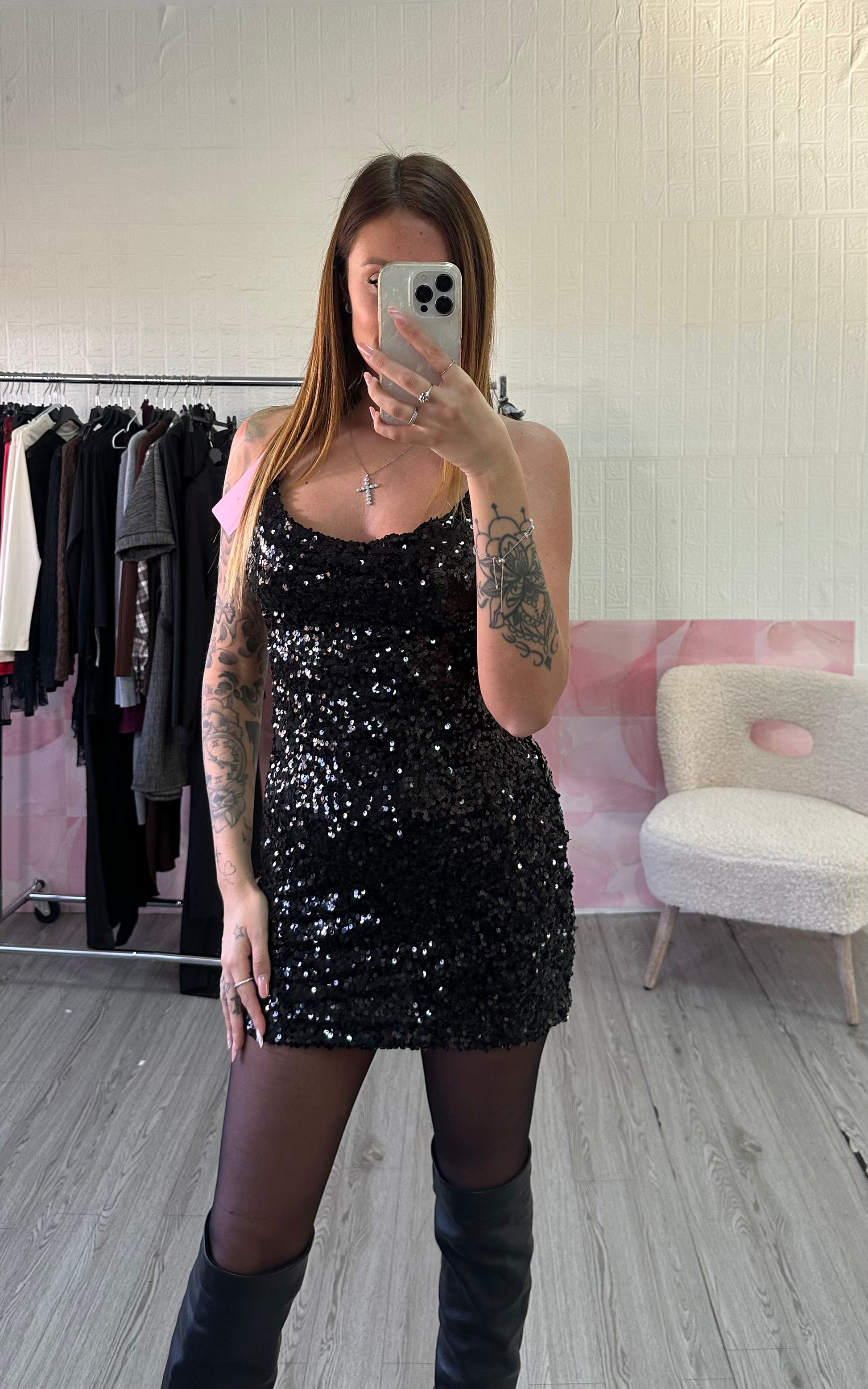 Vestito con schiena scoperta - JE_MI