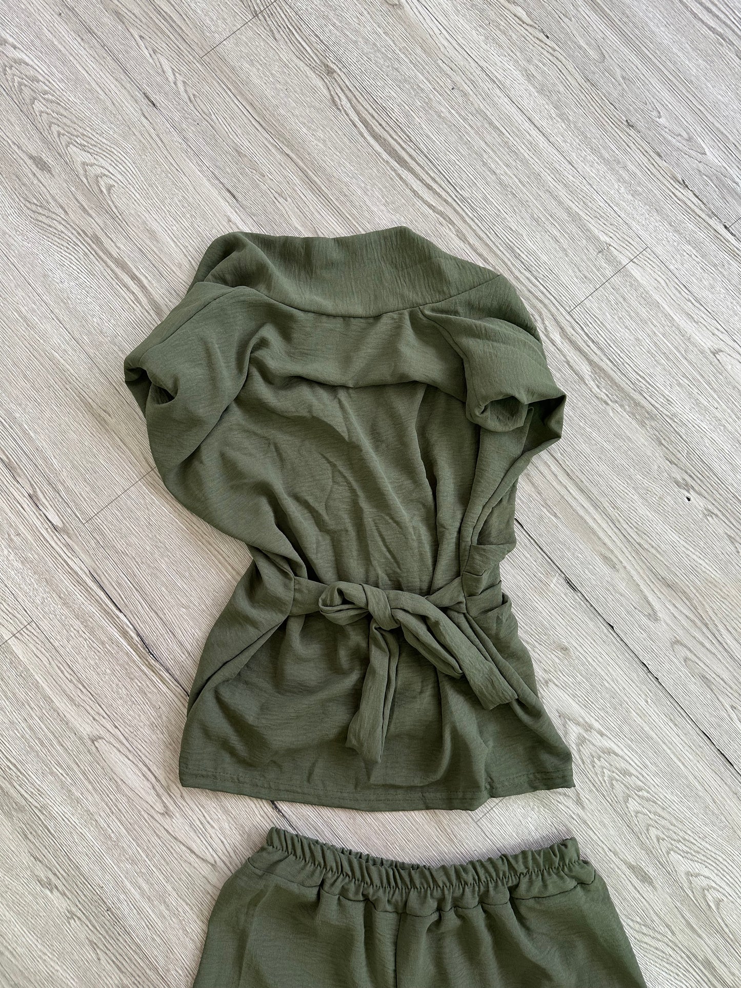 COORDINATO CON GIACCA ASSIMETRICA