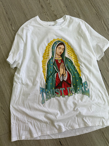 T-SHIRT TRUST ME